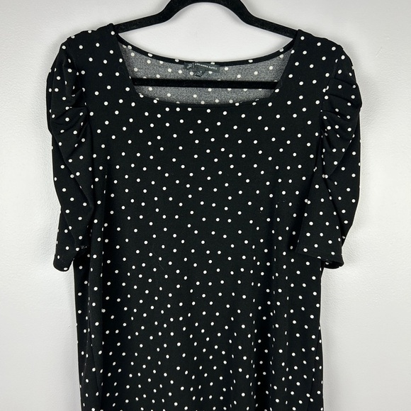 Adrianna Papell Polka Dot Short Ruched Sleeve Square Neck Top Medium Black - Picture 2 of 11
